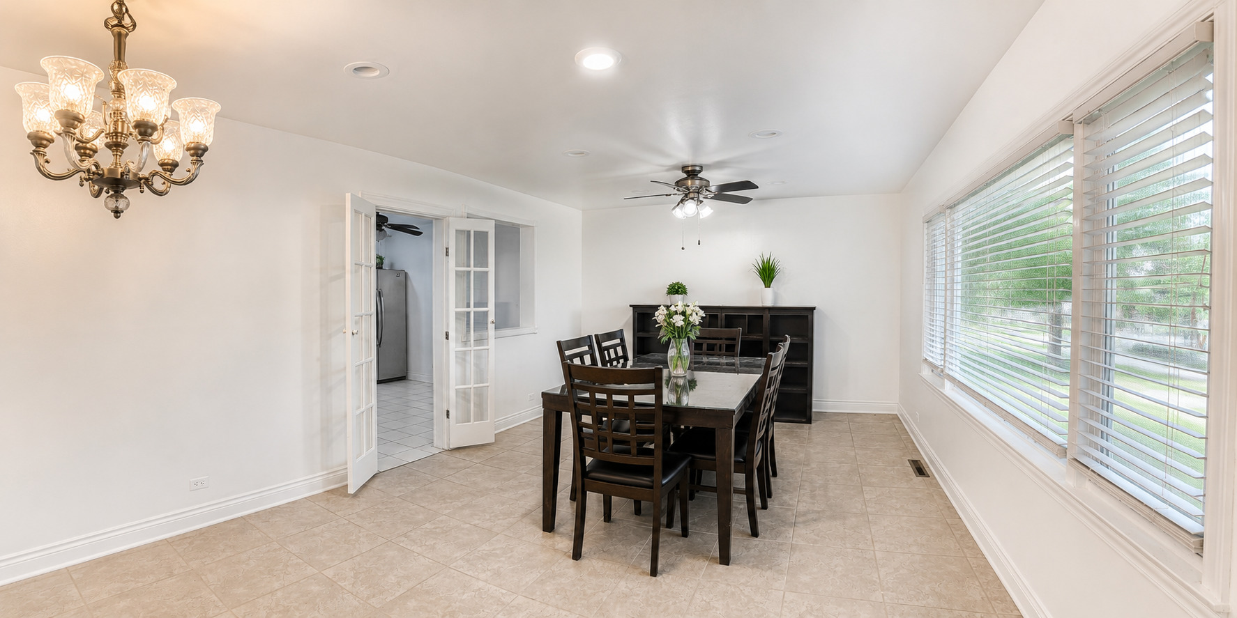 11536 S Ridgeland Avenue Property Photo 4