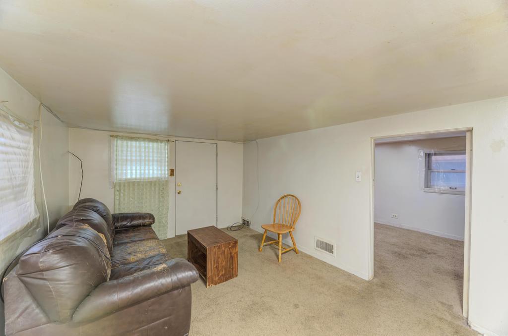 3721 S 53rd Court Property Photo 28