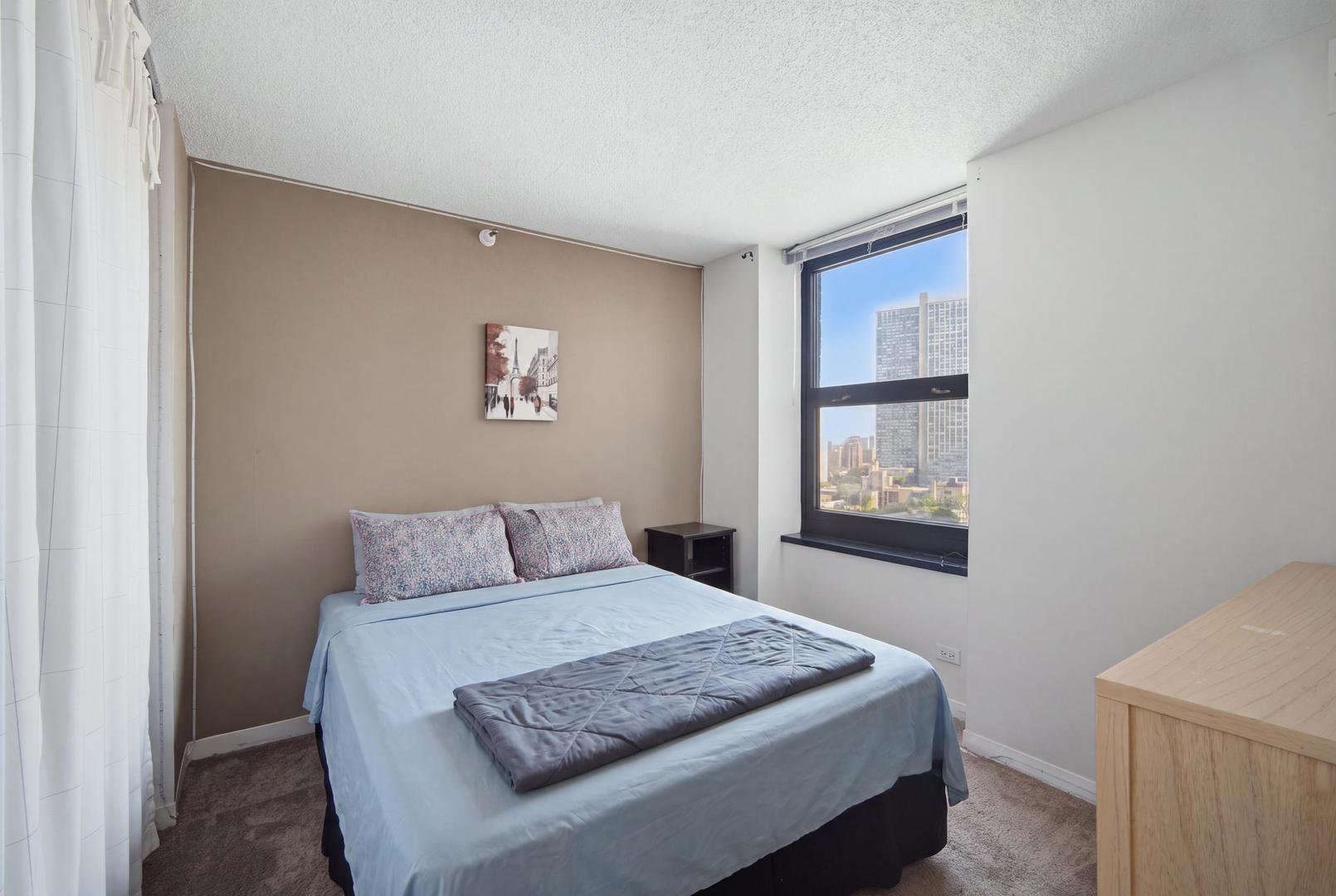 3660 N Lake Shore Drive 1506 Property Photo 14