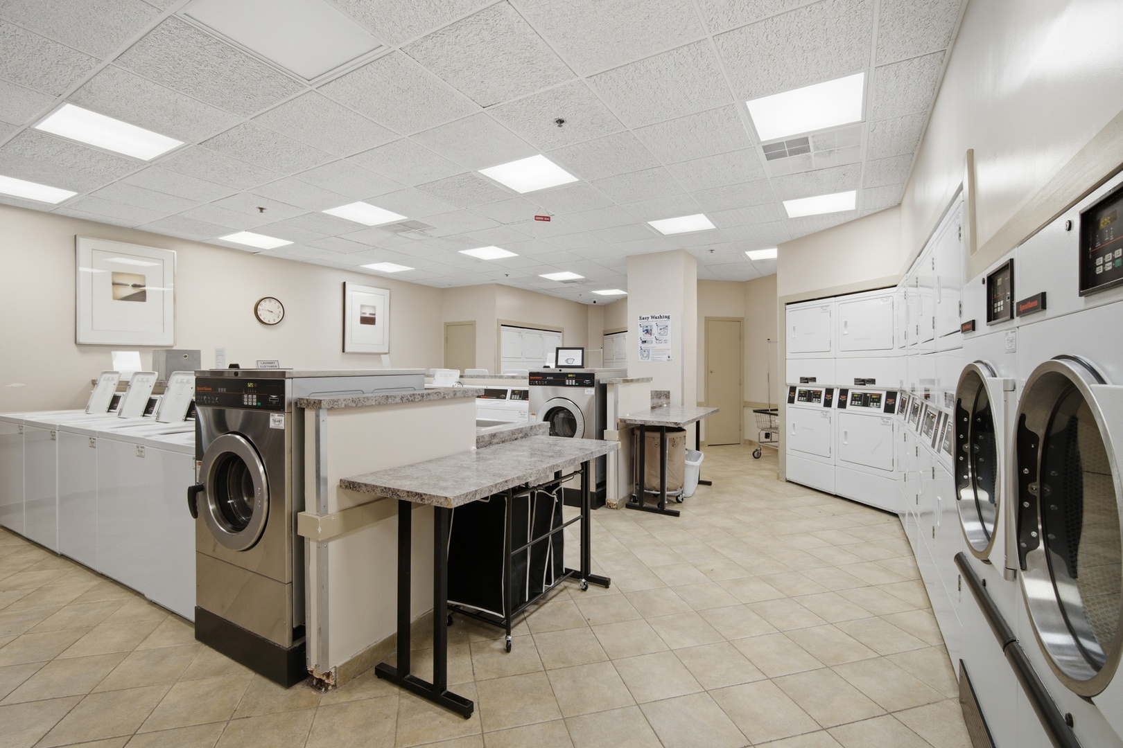 3660 N Lake Shore Drive 1506 Property Photo 25