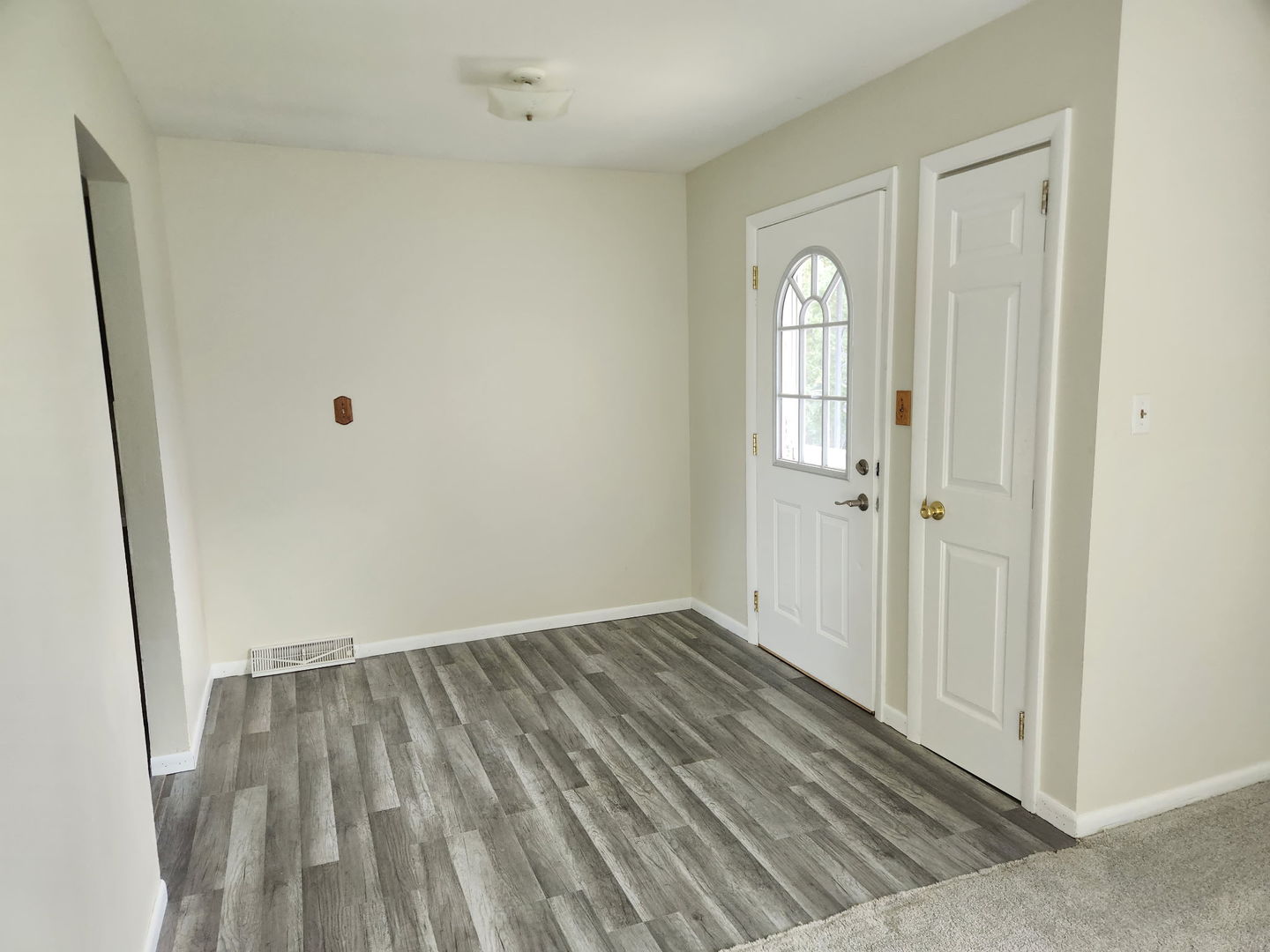 914 Oakleaf Avenue Property Photo 9