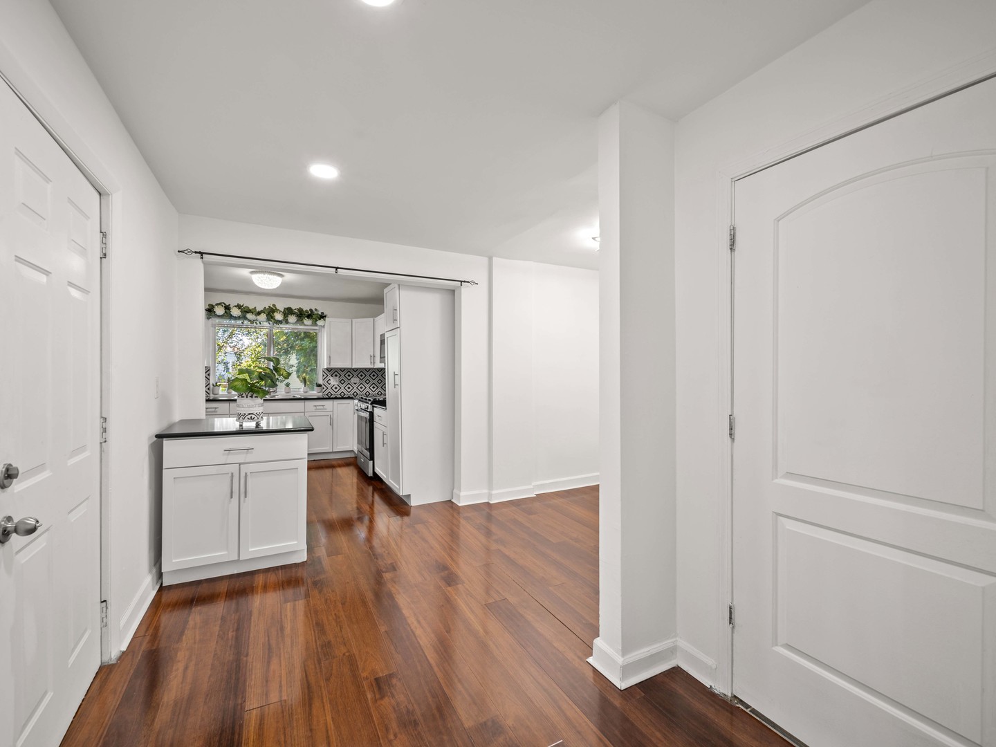 429 Center Street Property Photo 8