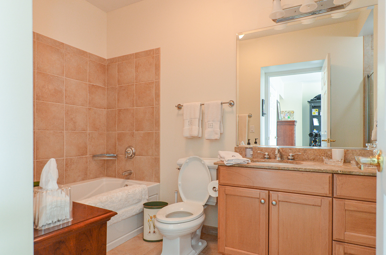 25 E Superior Street 3701 Property Photo 19
