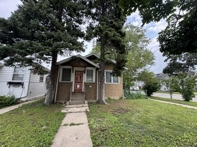 5500 W WARWICK Avenue Property Photo 1