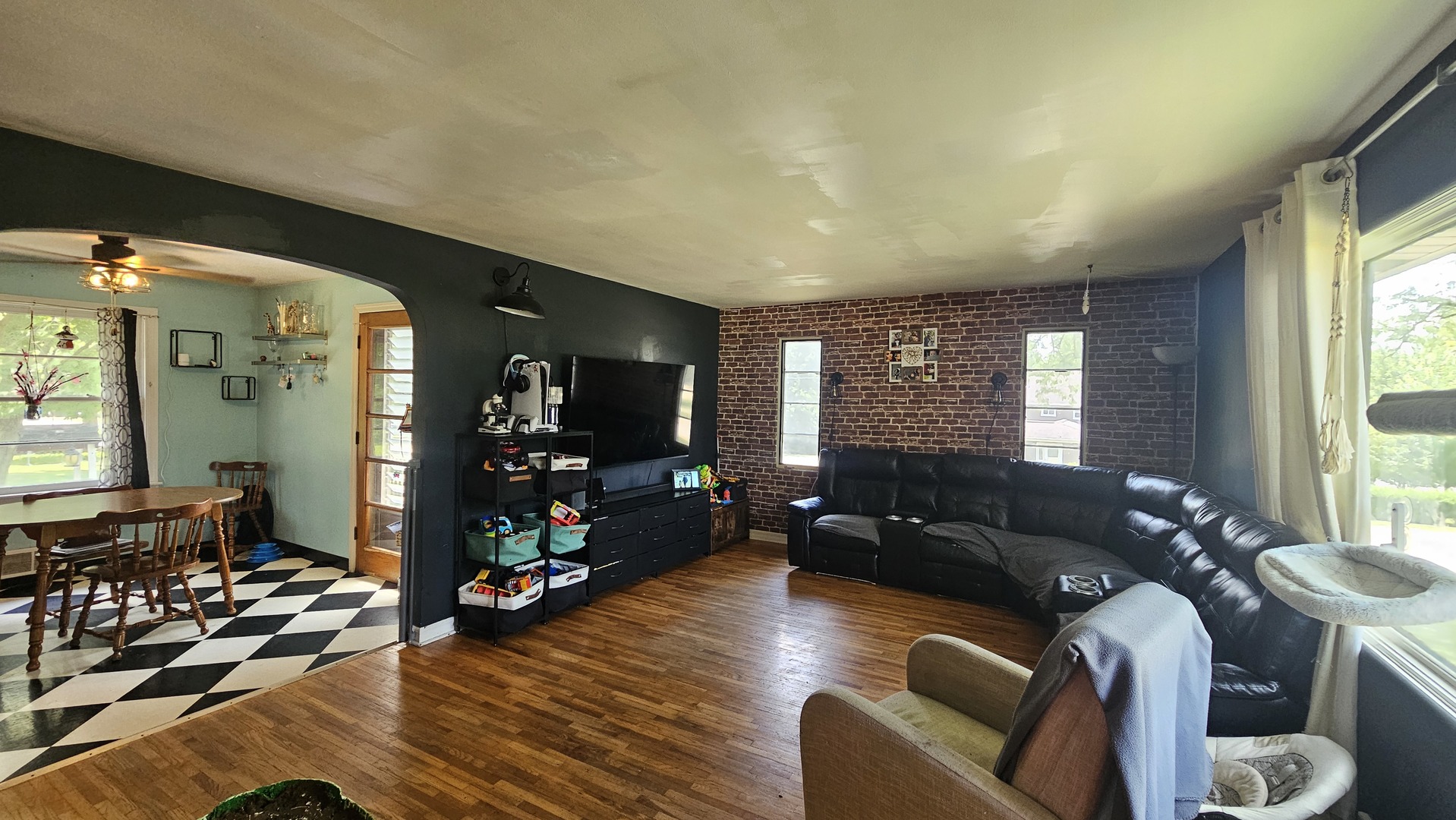 525 Prairie Street Property Photo 7