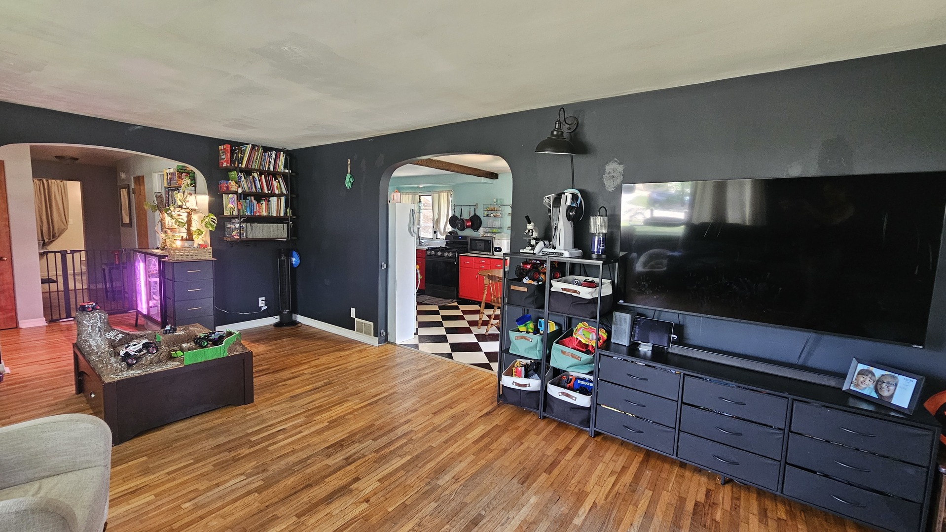 525 Prairie Street Property Photo 9