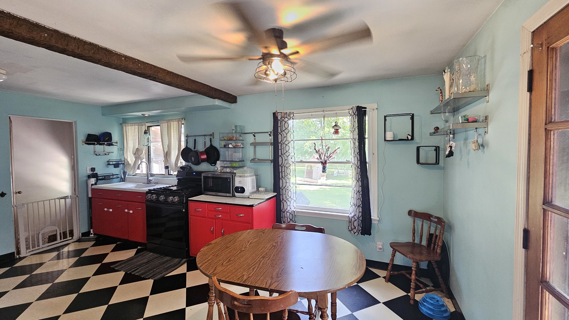 525 Prairie Street Property Photo 10
