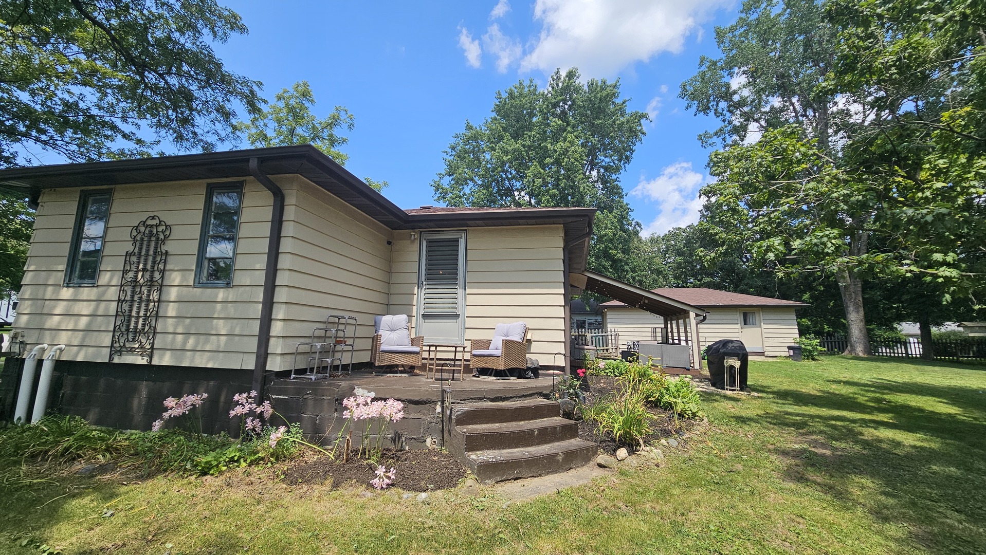 525 Prairie Street Property Photo 28