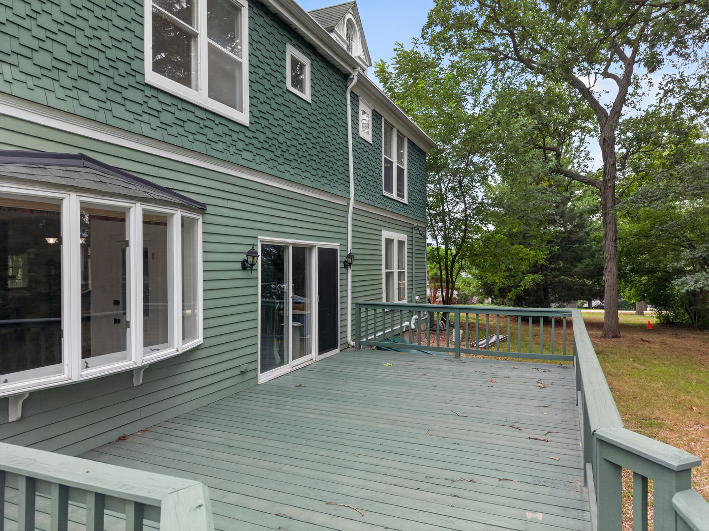 860 Best Street Property Photo 11