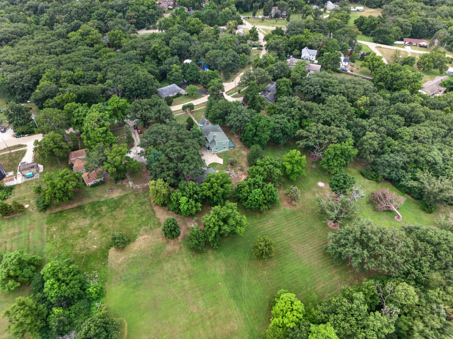 860 Best Street Property Photo 18