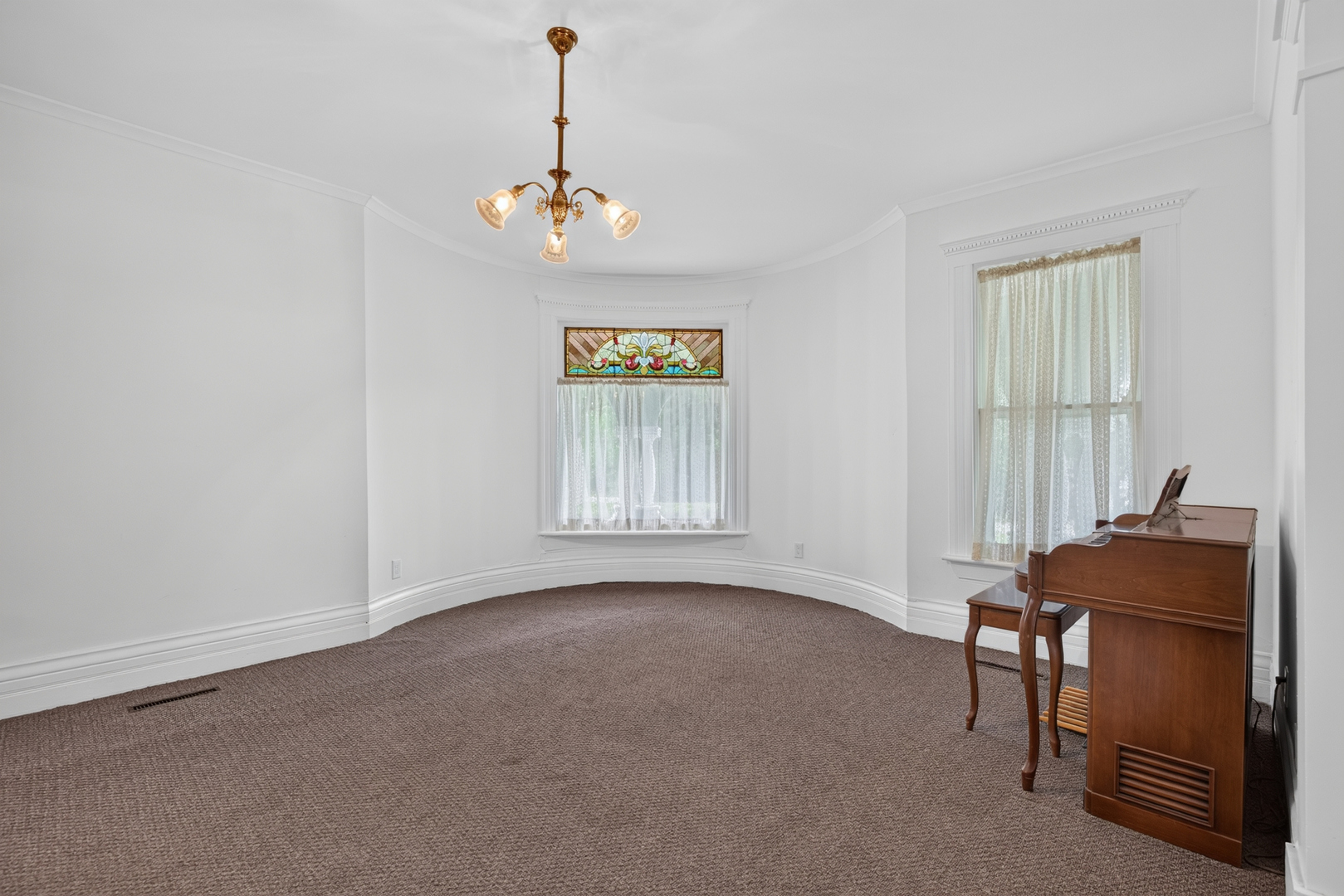860 Best Street Property Photo 24