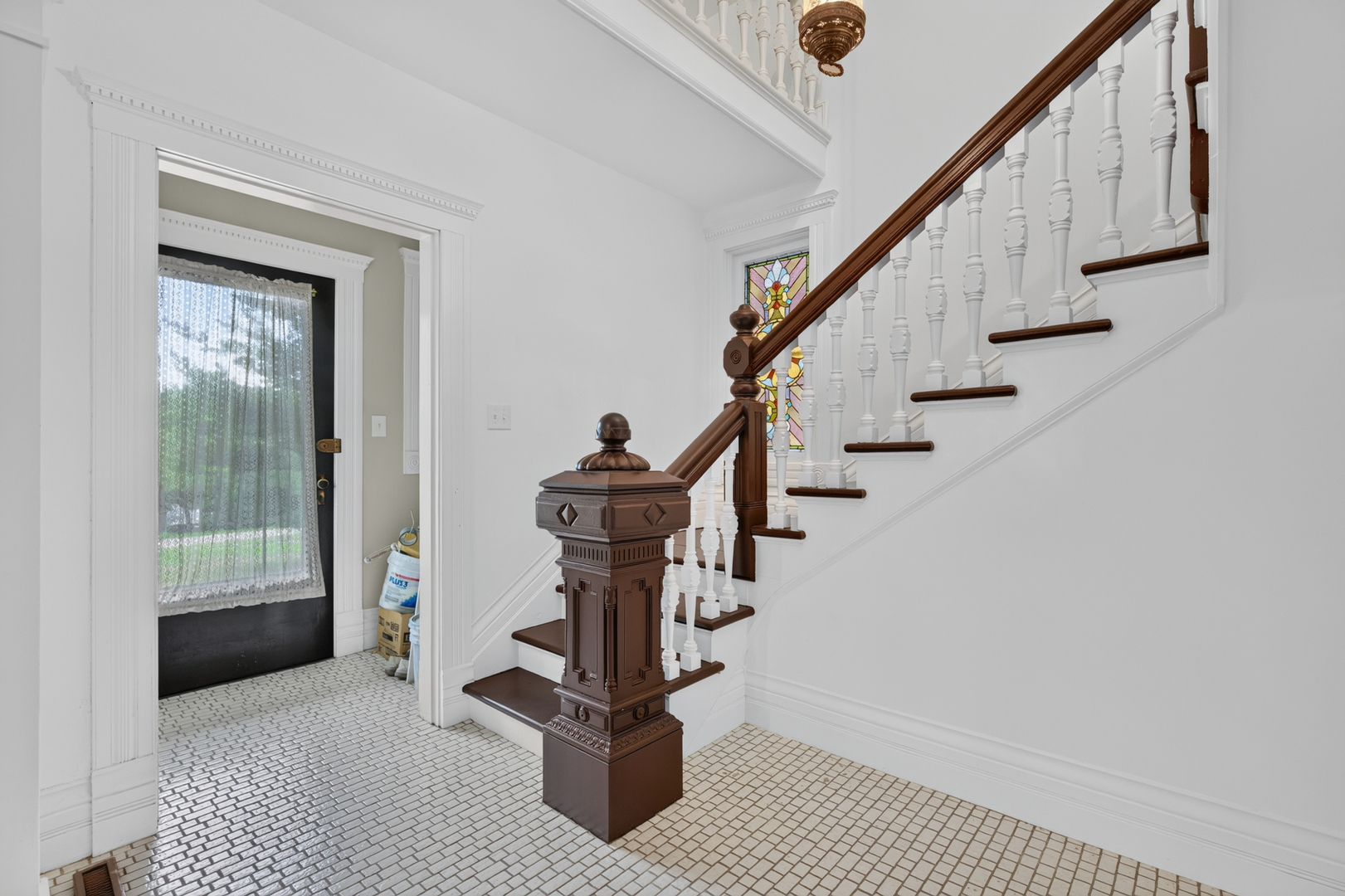 860 Best Street Property Photo 25