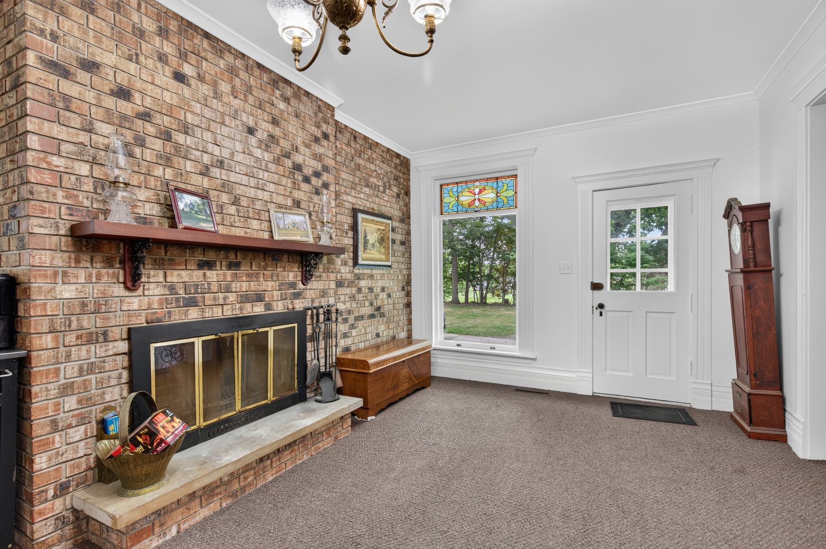 860 Best Street Property Photo 45