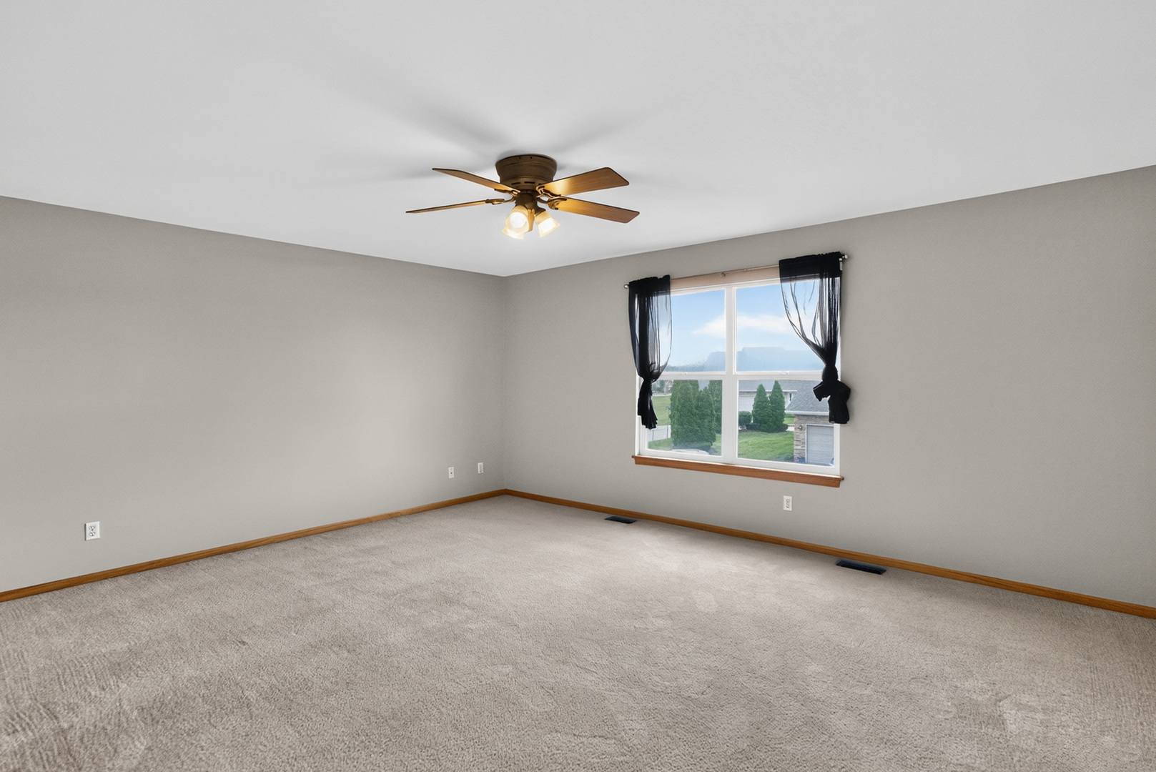 1110 Rose Drive Property Photo 23