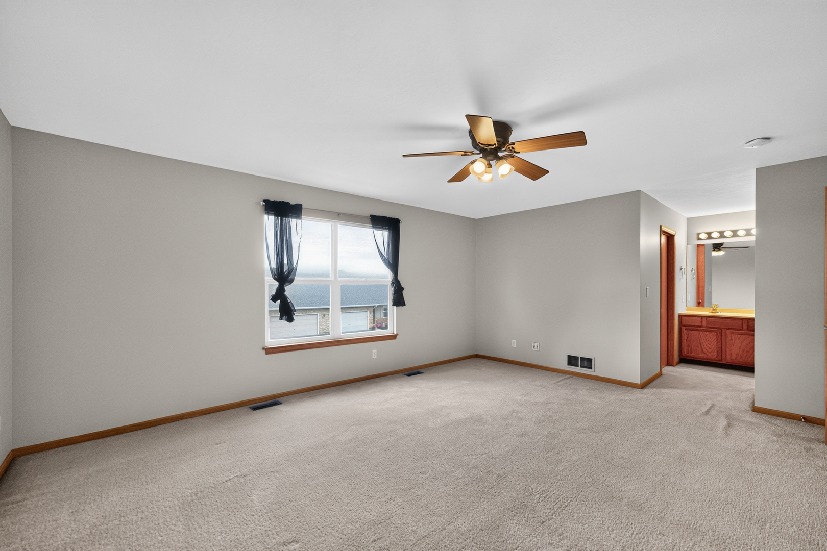 1110 Rose Drive Property Photo 24