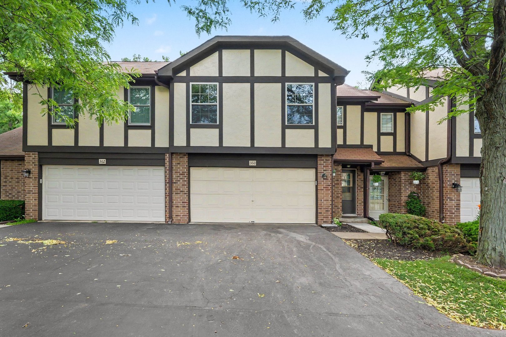 360 Golfview Court 360 Property Photo 1