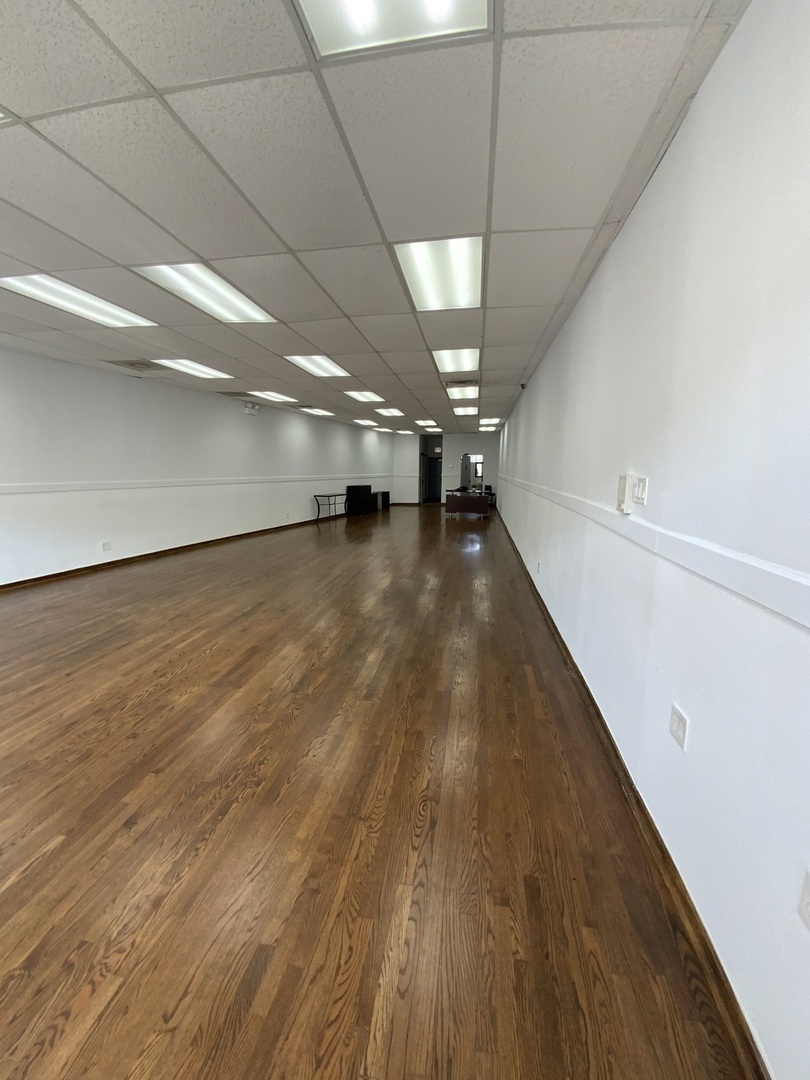 516 E 43rd Street Property Photo 8