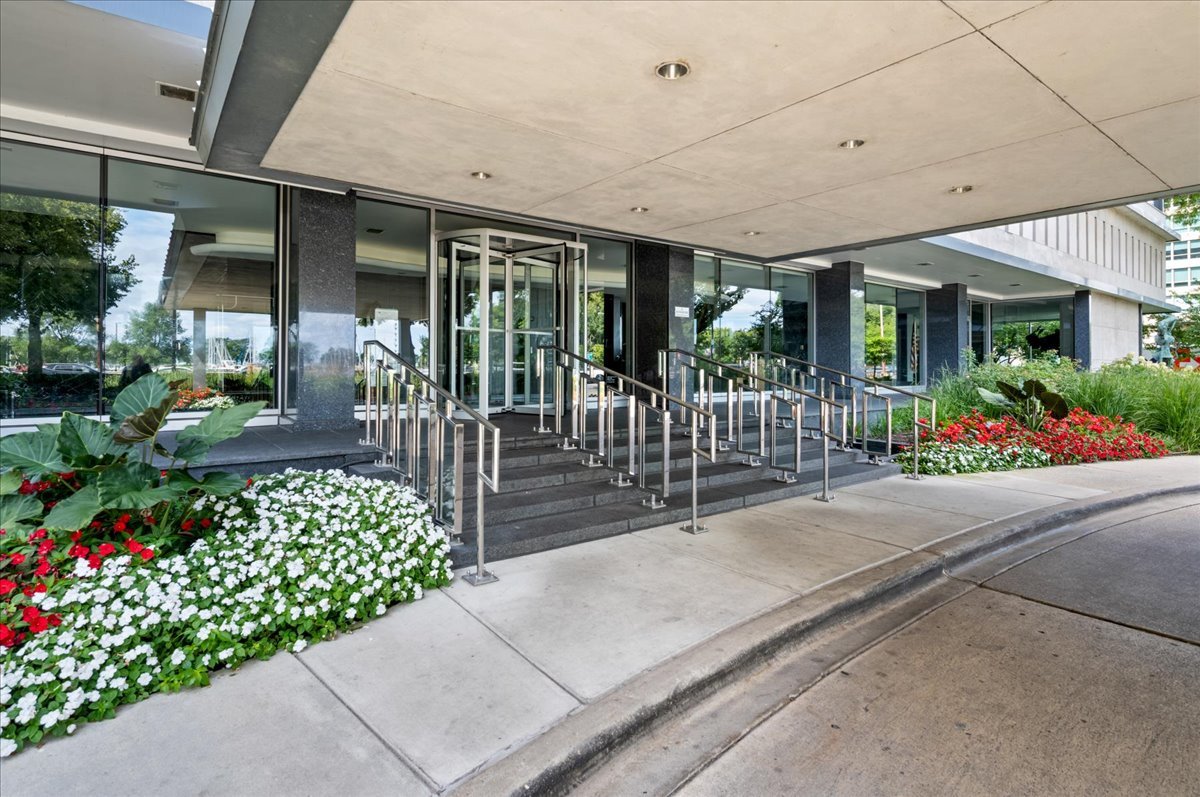 3440 N Lake Shore Drive 5g Property Photo 5
