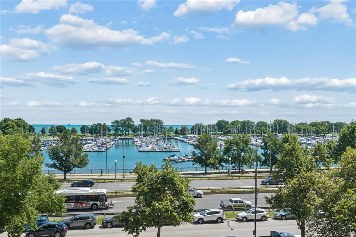 3440 N Lake Shore Drive 5g Property Photo 8
