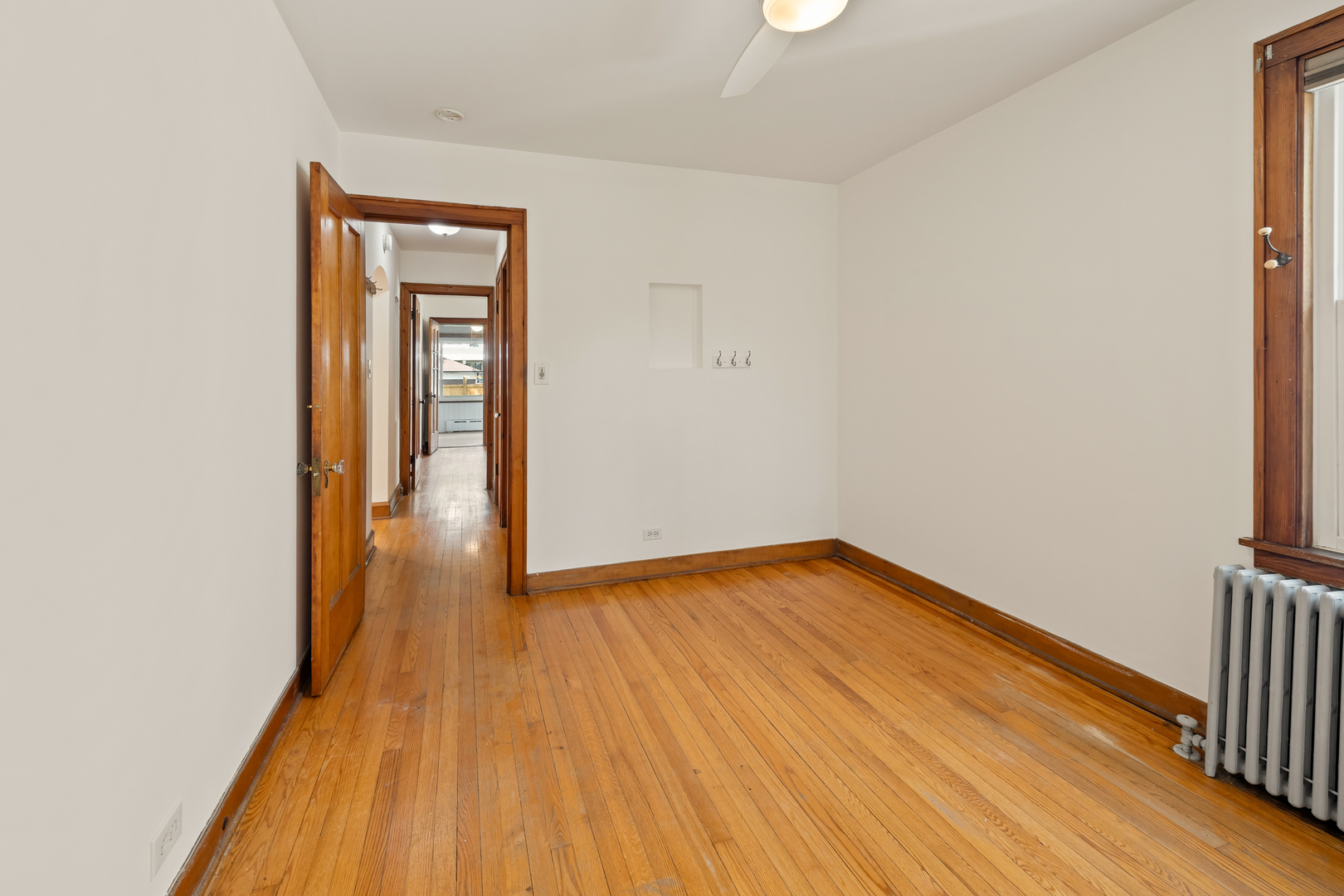 2850 W Chase Avenue Property Photo 10