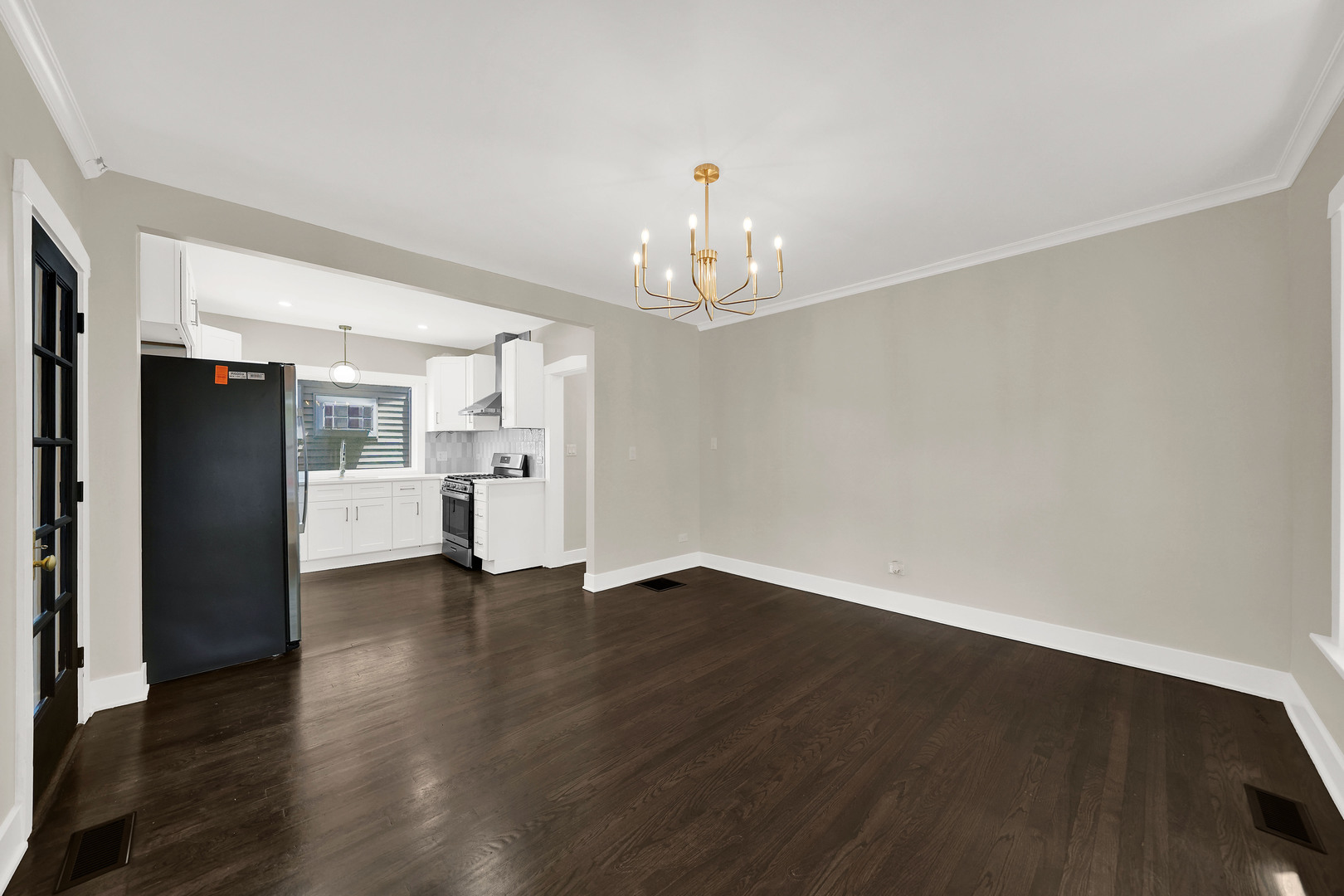 5626 N Miltimore Avenue Property Photo 12