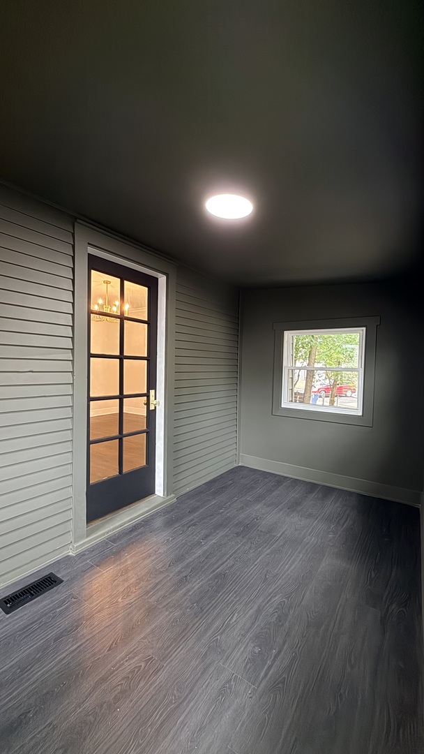 5626 N Miltimore Avenue Property Photo 16