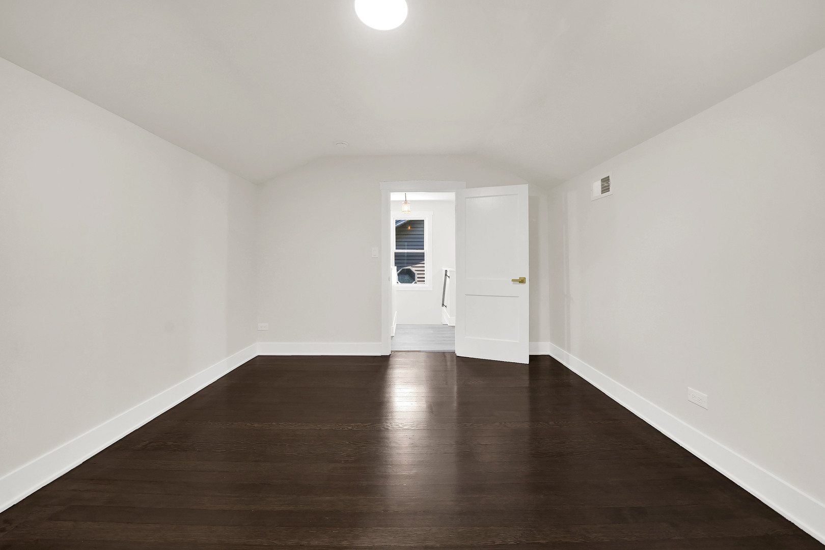 5626 N Miltimore Avenue Property Photo 24