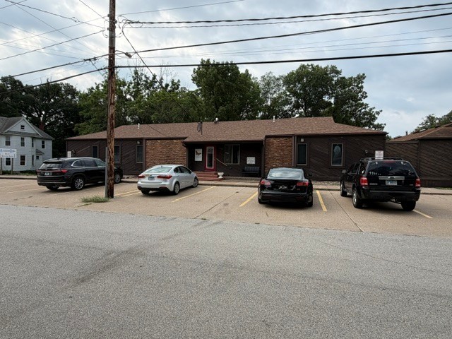 1600 30th Avenue Property Photo 1