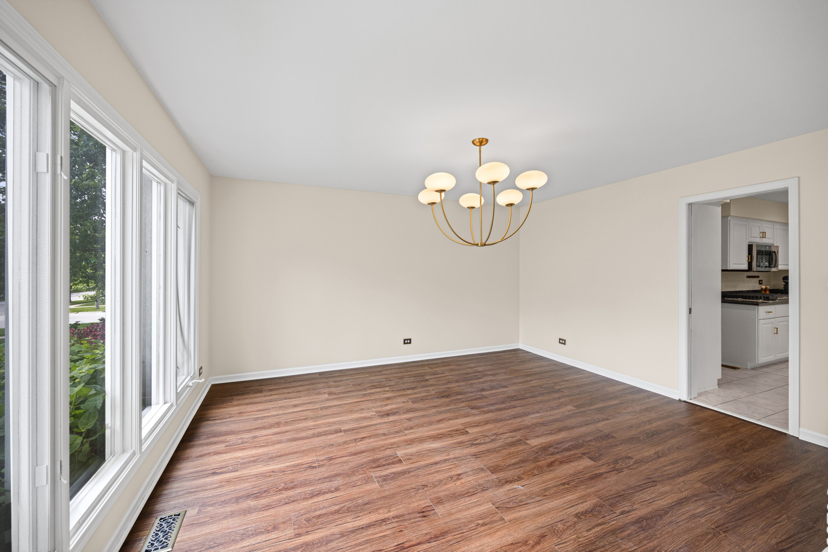 211 Millcreek Lane Property Photo 6