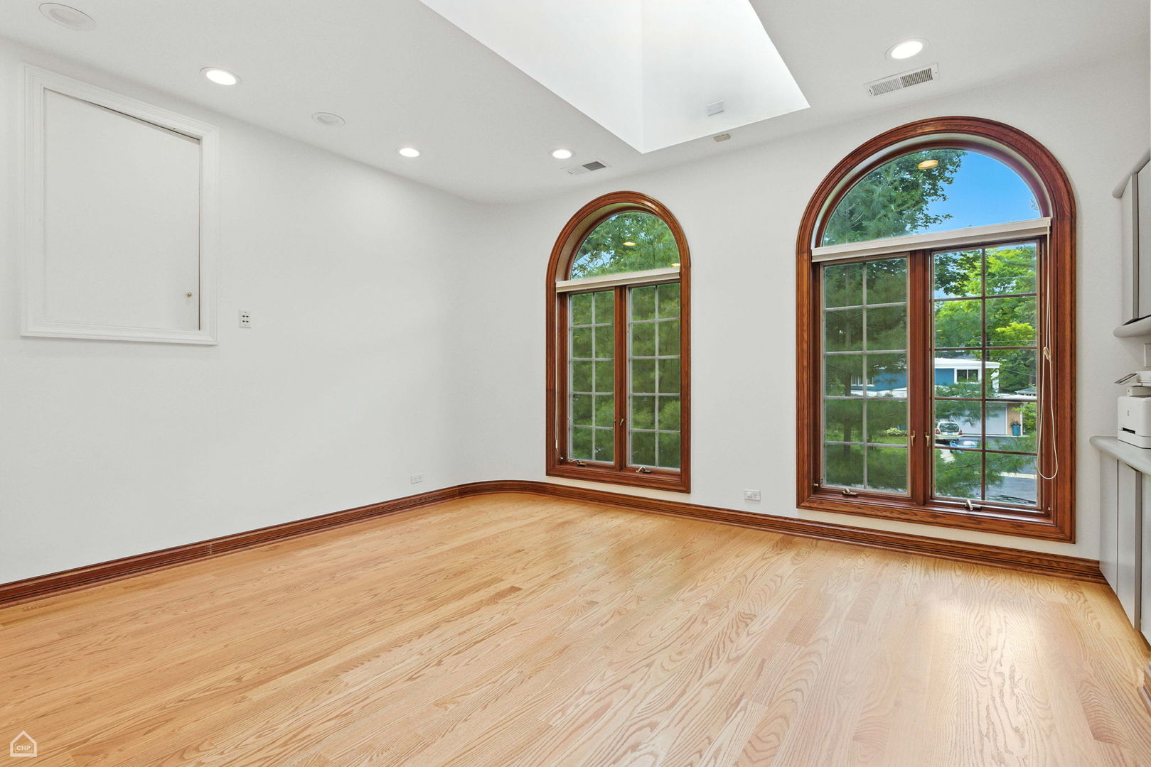260 Beech Street Property Photo 40