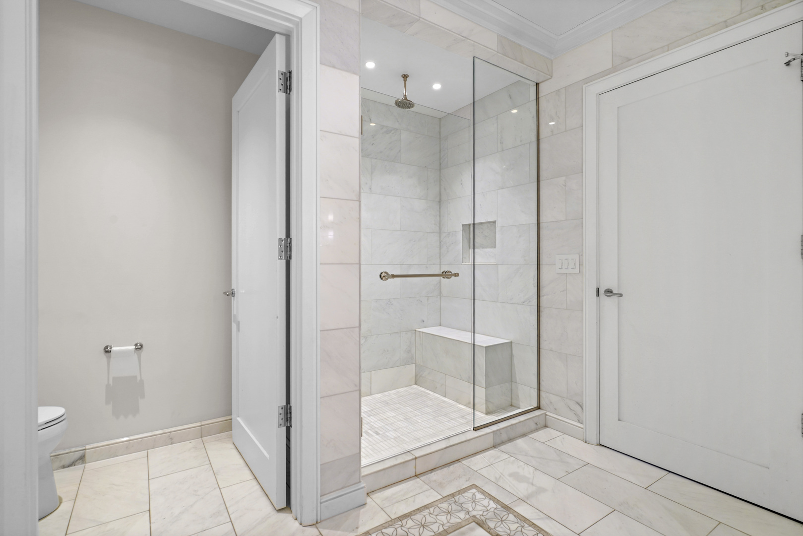 435 N Michigan Avenue 2004 Property Photo 12