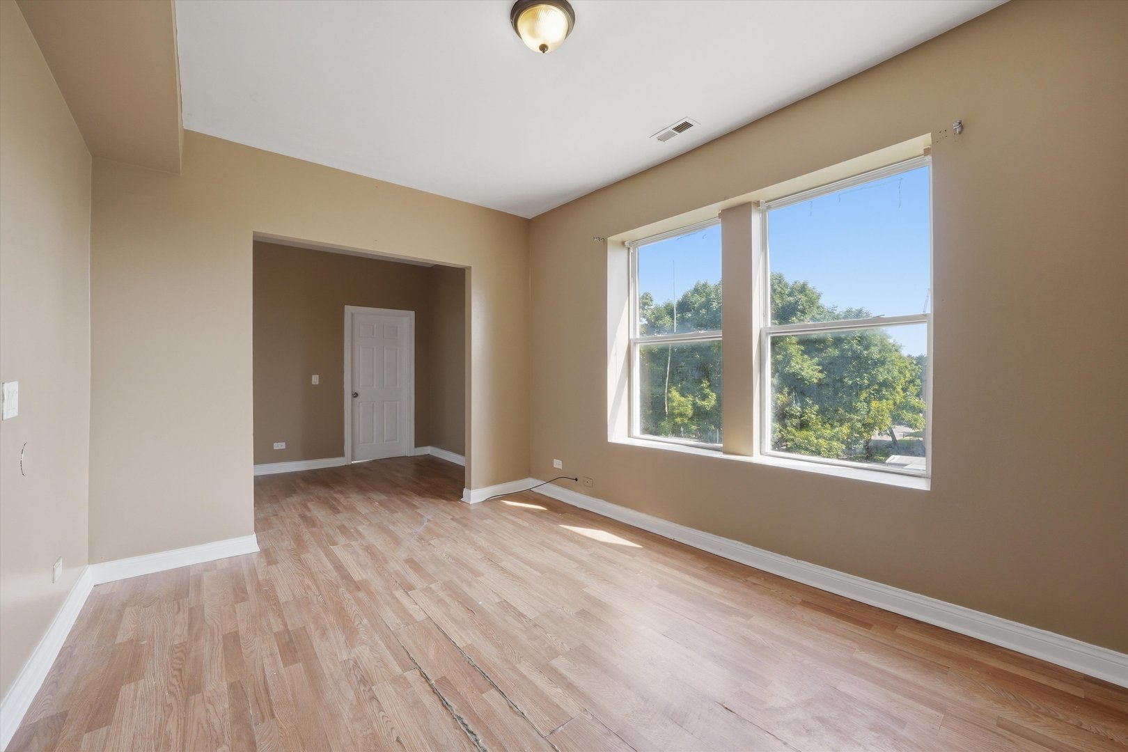 1516 S Kildare Avenue Property Photo 14