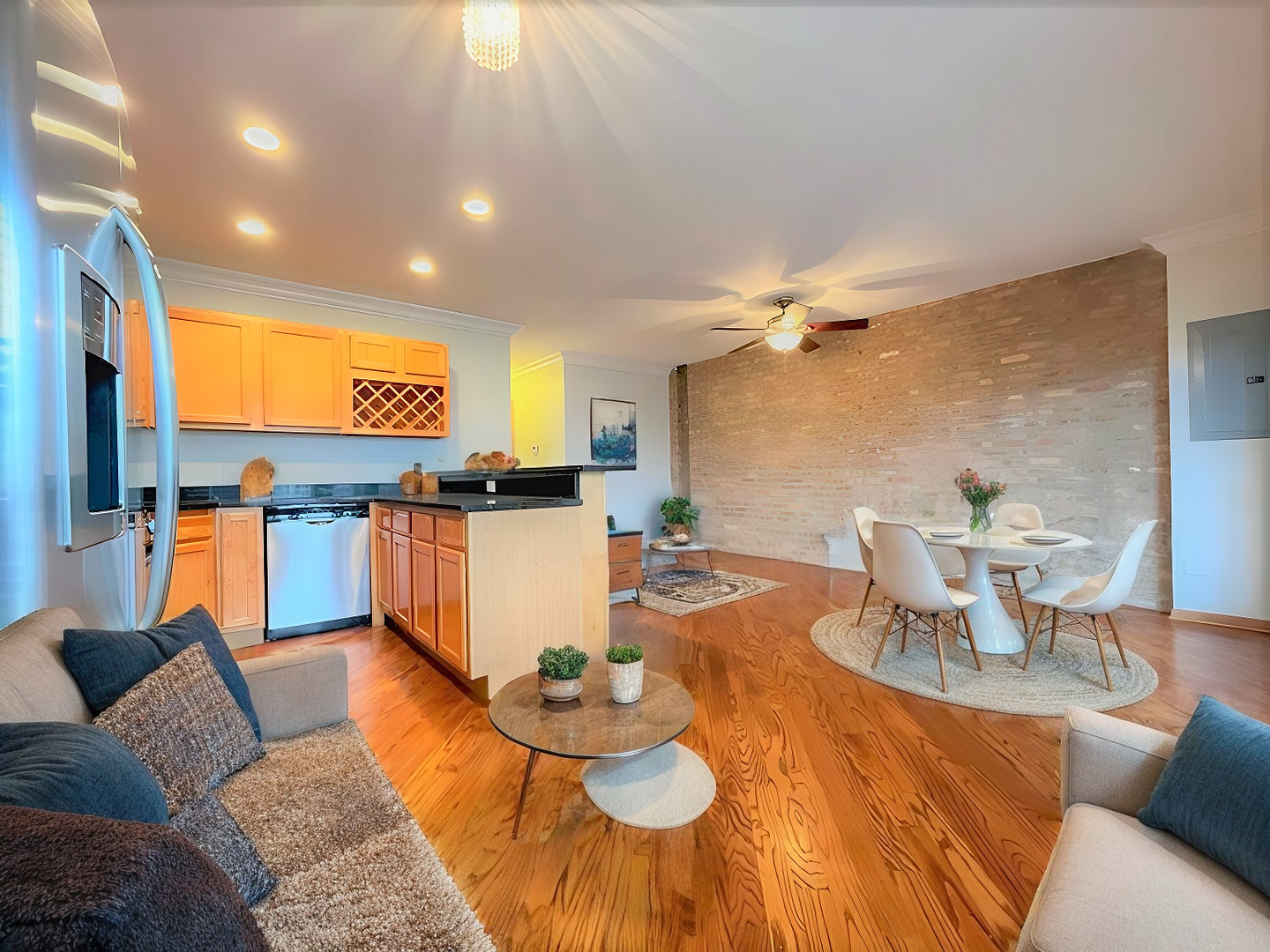 4240 S Calumet Avenue Property Photo 35