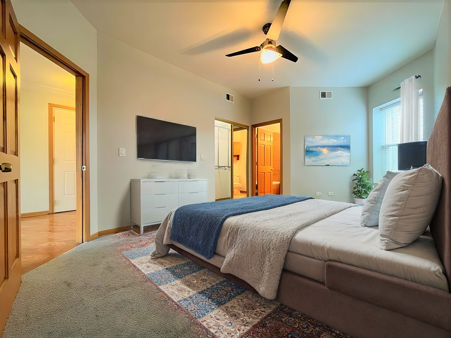 4240 S Calumet Avenue Property Photo 44