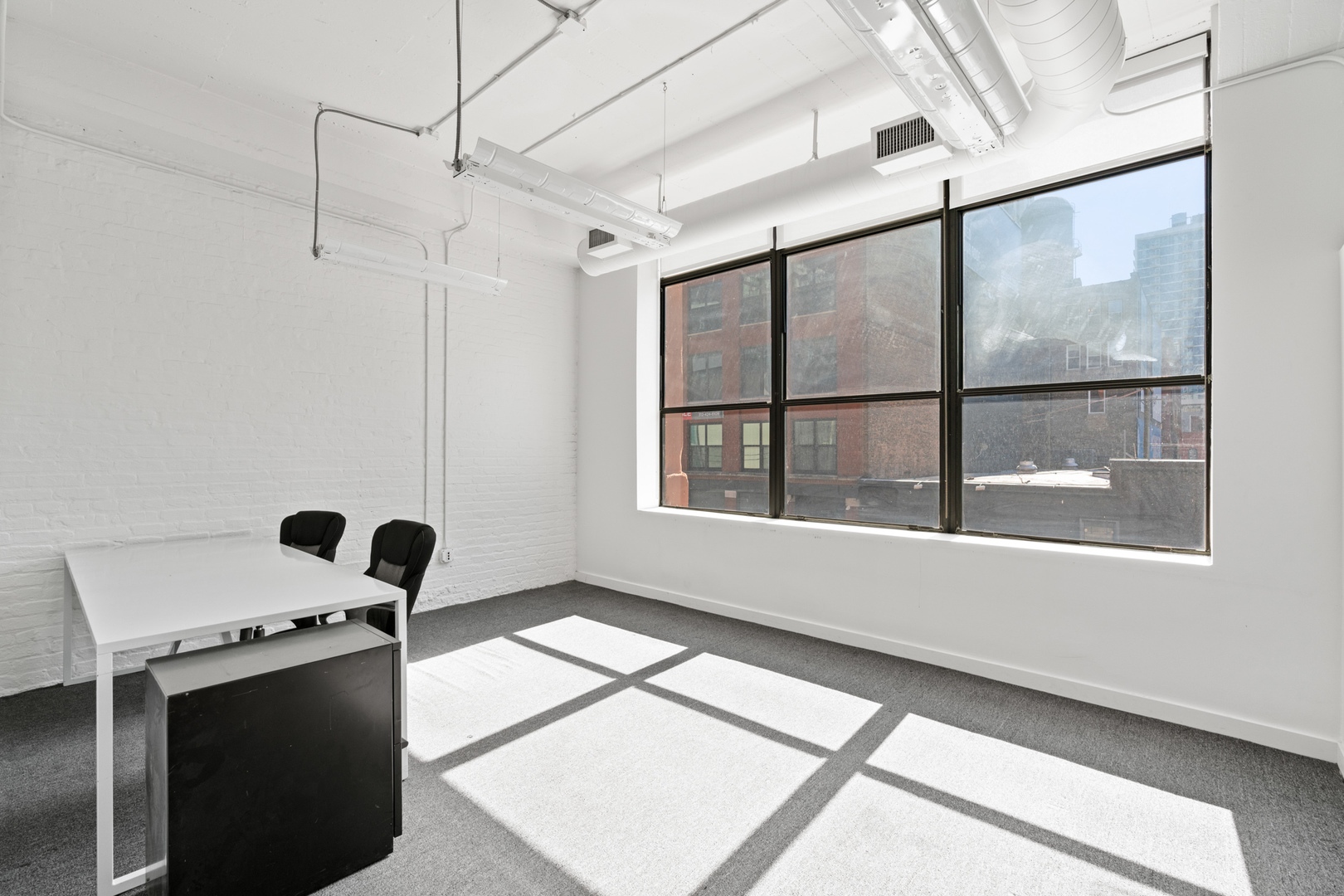 222 W Ontario Street 200 Property Photo 7