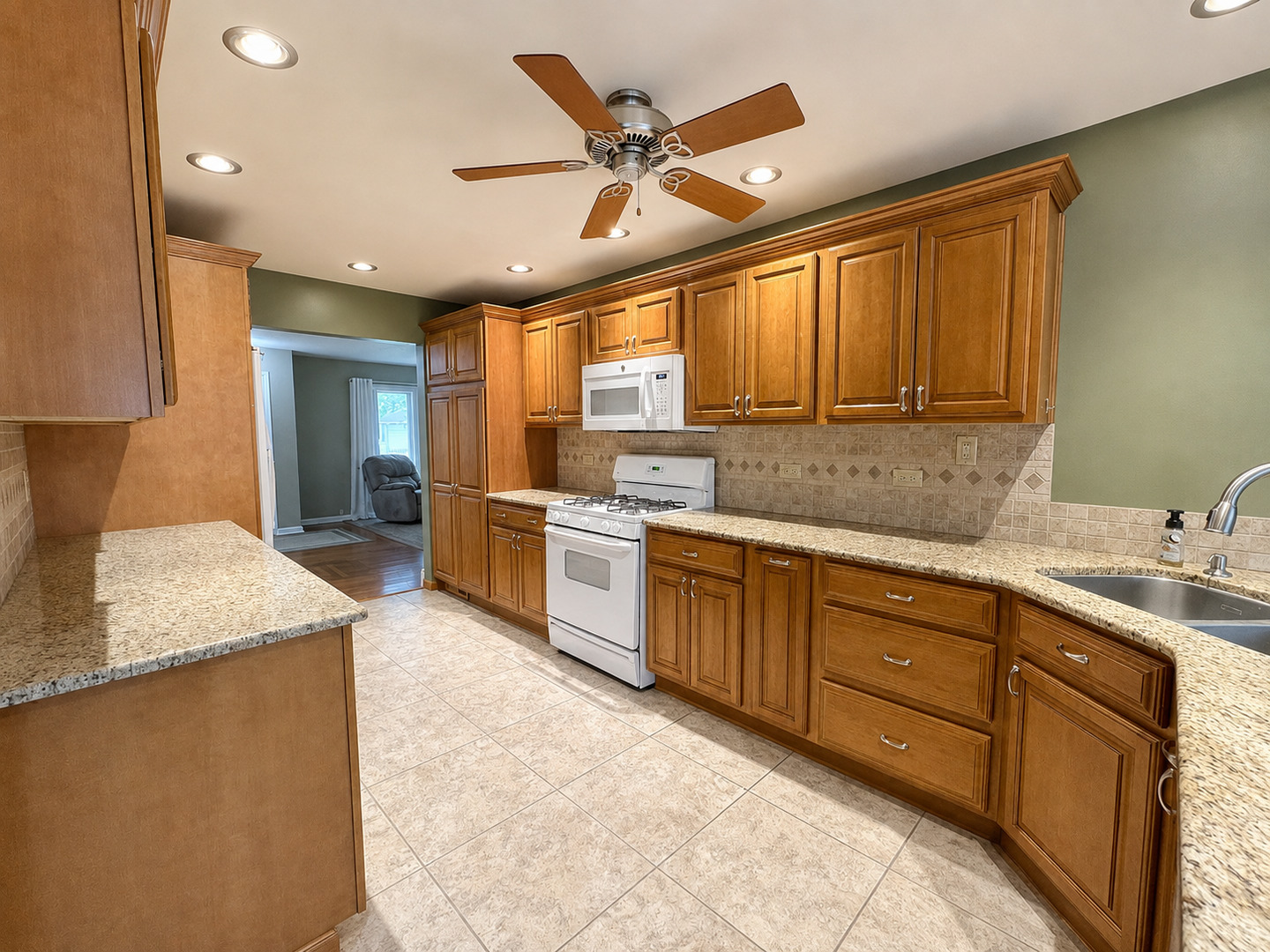 1235 Grandview Avenue Property Photo 13