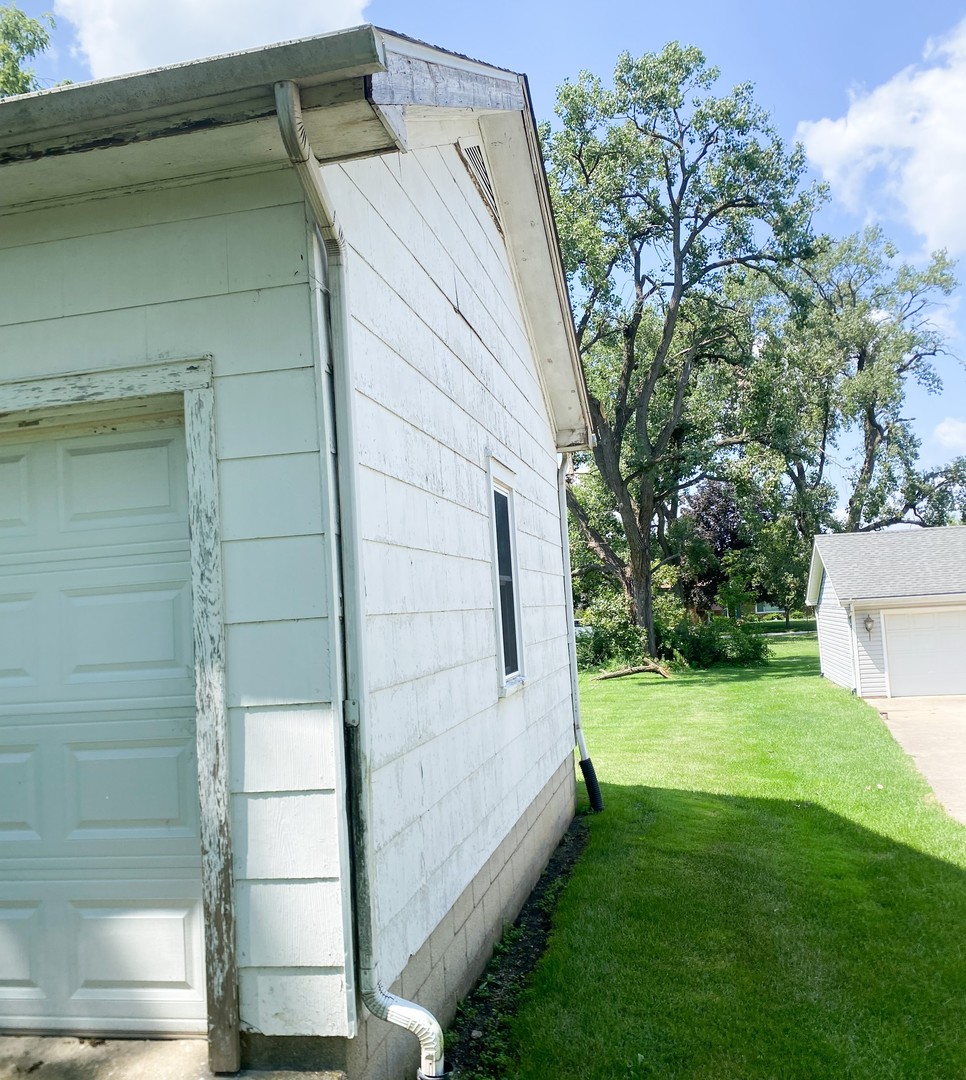10844 Carpenter Street Property Photo 17