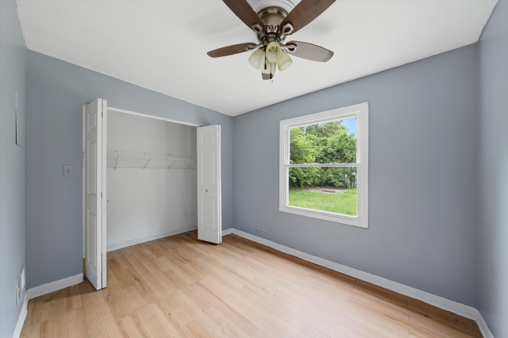 14647 Lincoln Avenue Property Photo 15