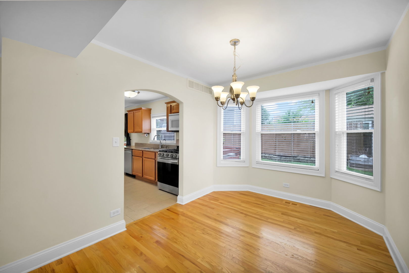2575 Prairieview Lane Property Photo 7