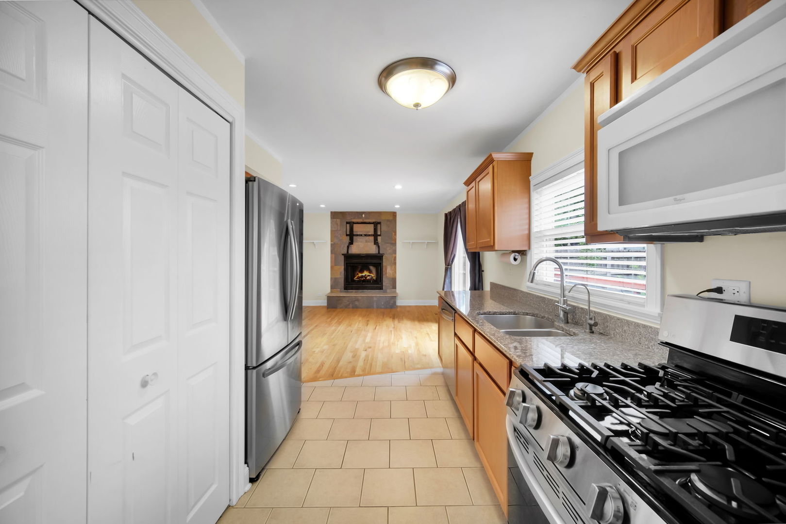 2575 Prairieview Lane Property Photo 13