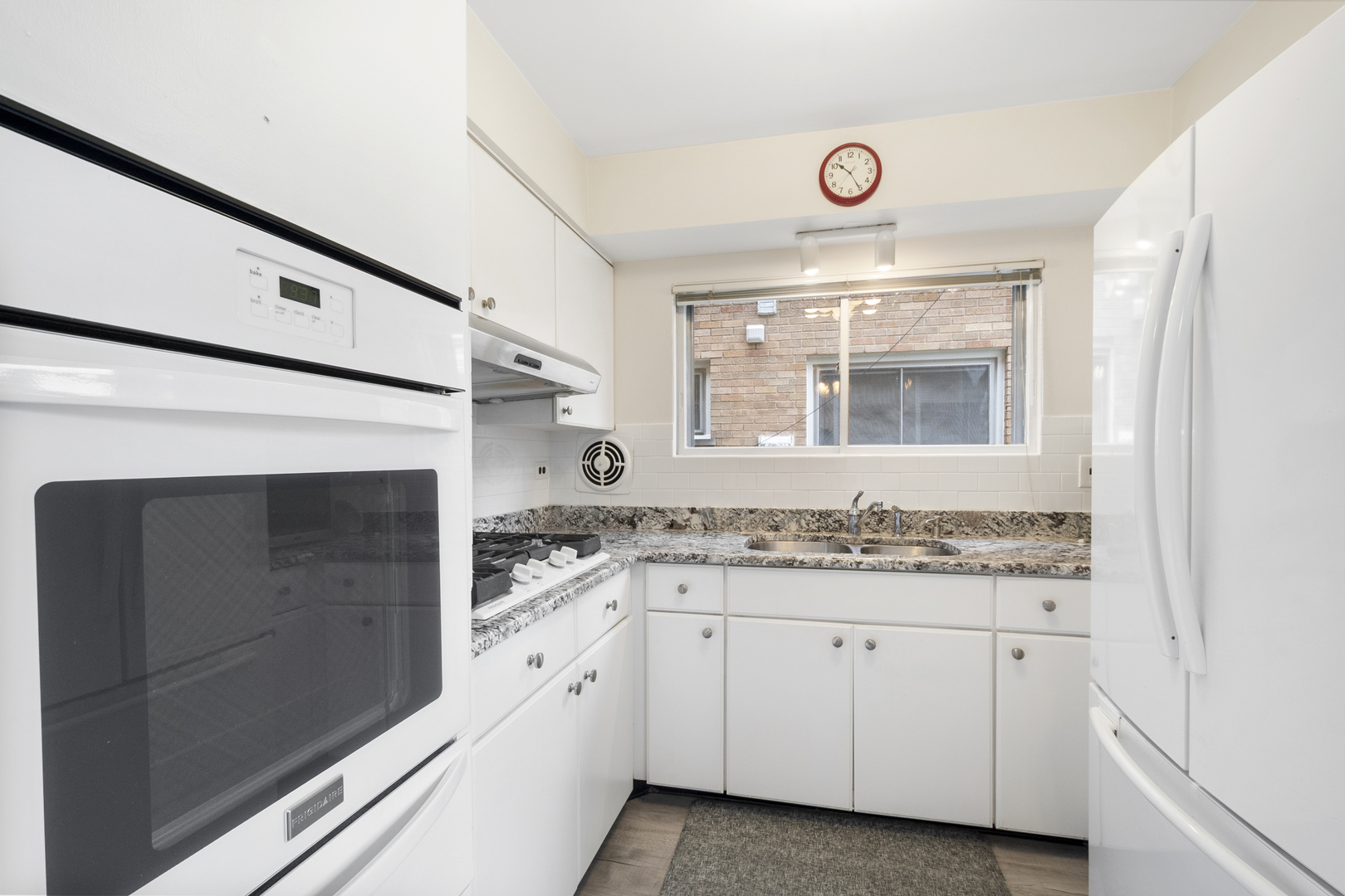 8324 Kimball Avenue Property Photo 6