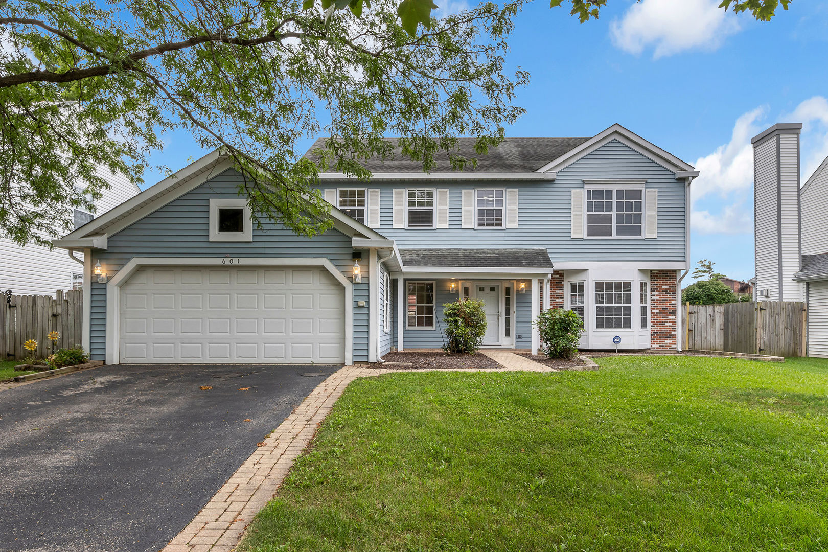 2S601 RIVER OAKS Drive