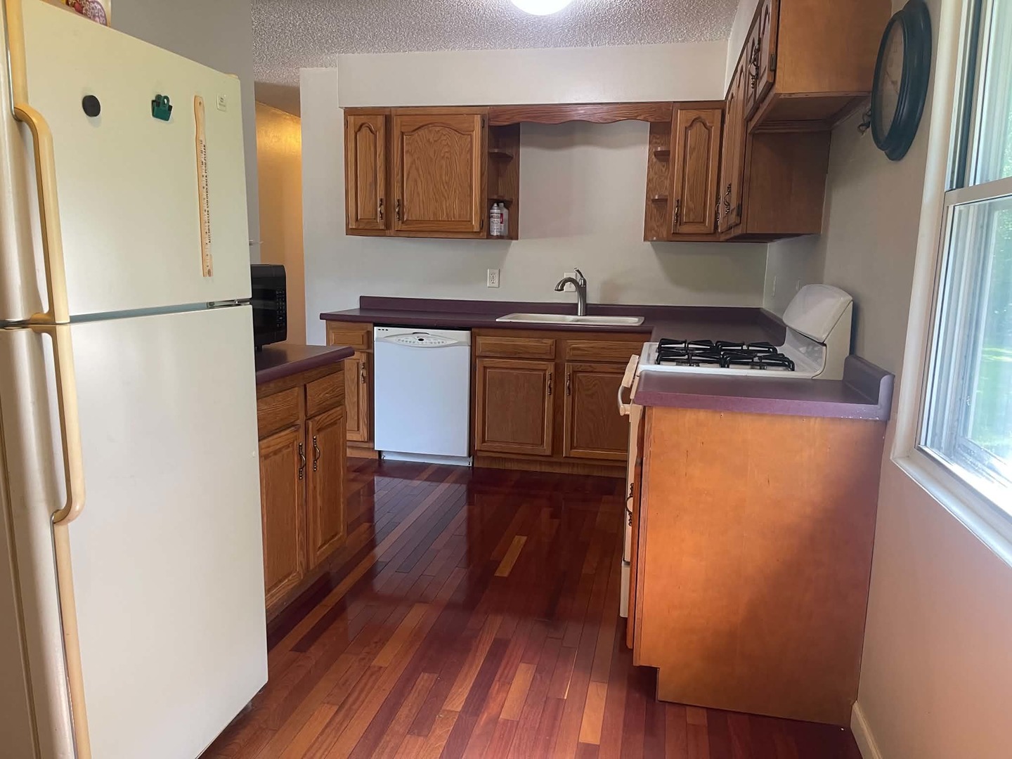306 Thomas Avenue Property Photo 6