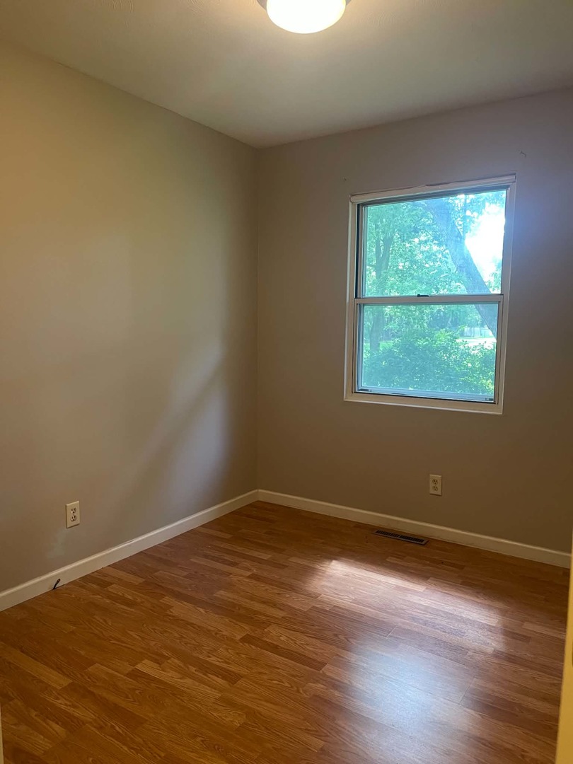 306 Thomas Avenue Property Photo 11