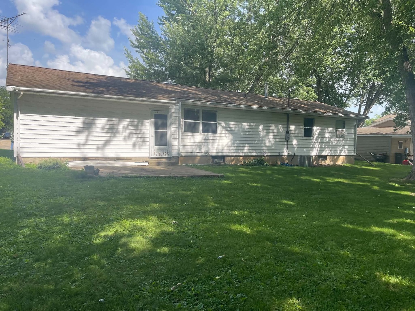 306 Thomas Avenue Property Photo 12