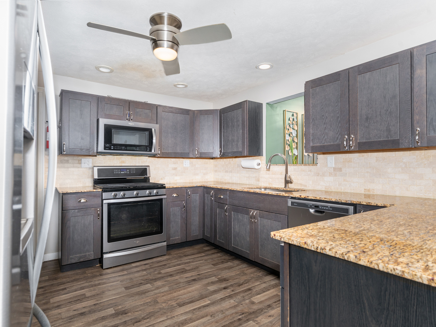 101 E White Street Property Photo 12