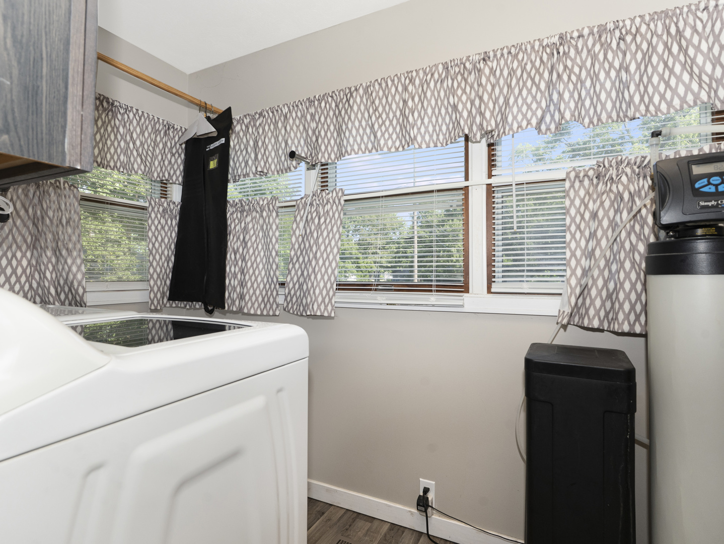 101 E White Street Property Photo 20