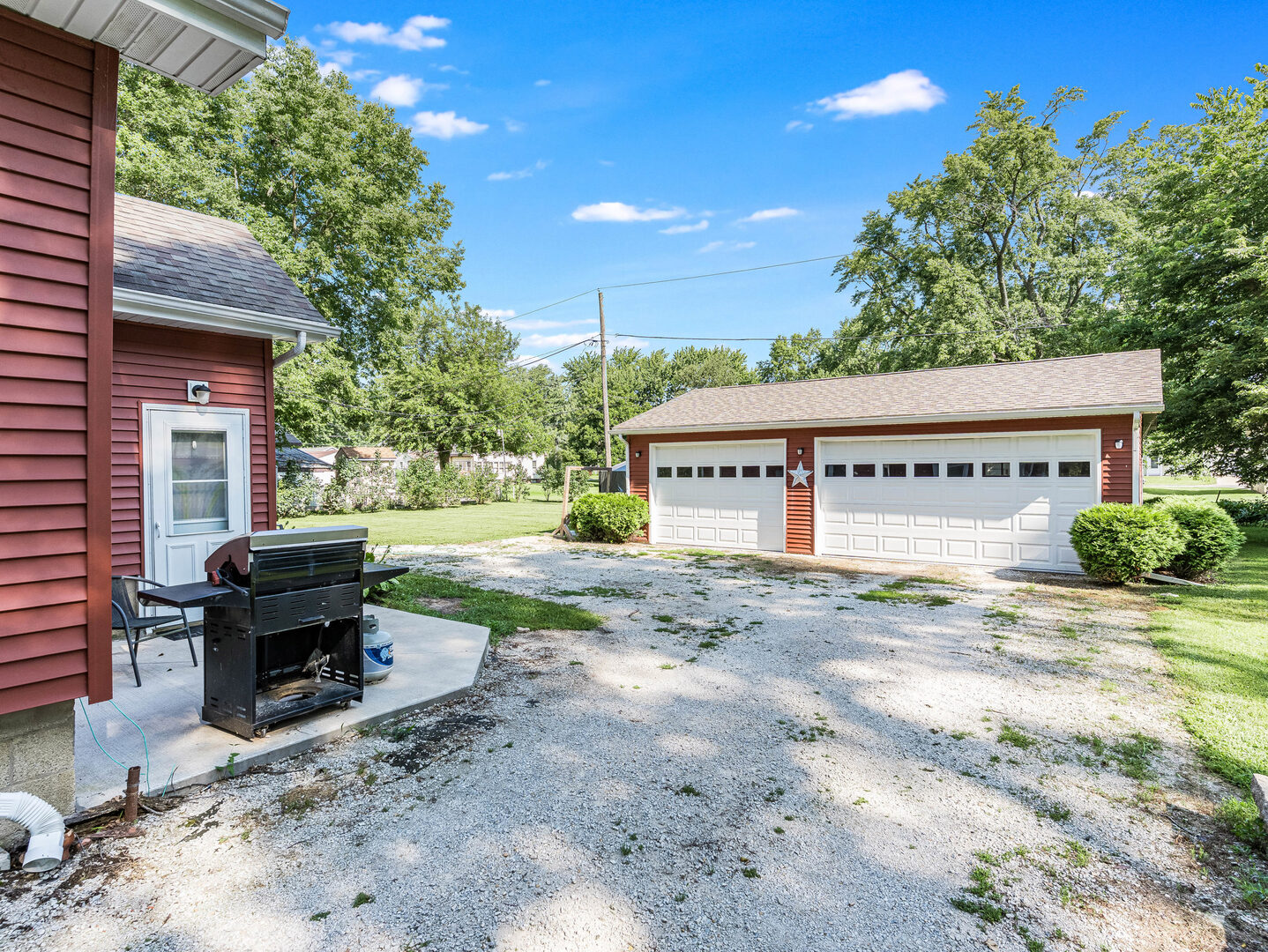 101 E White Street Property Photo 26
