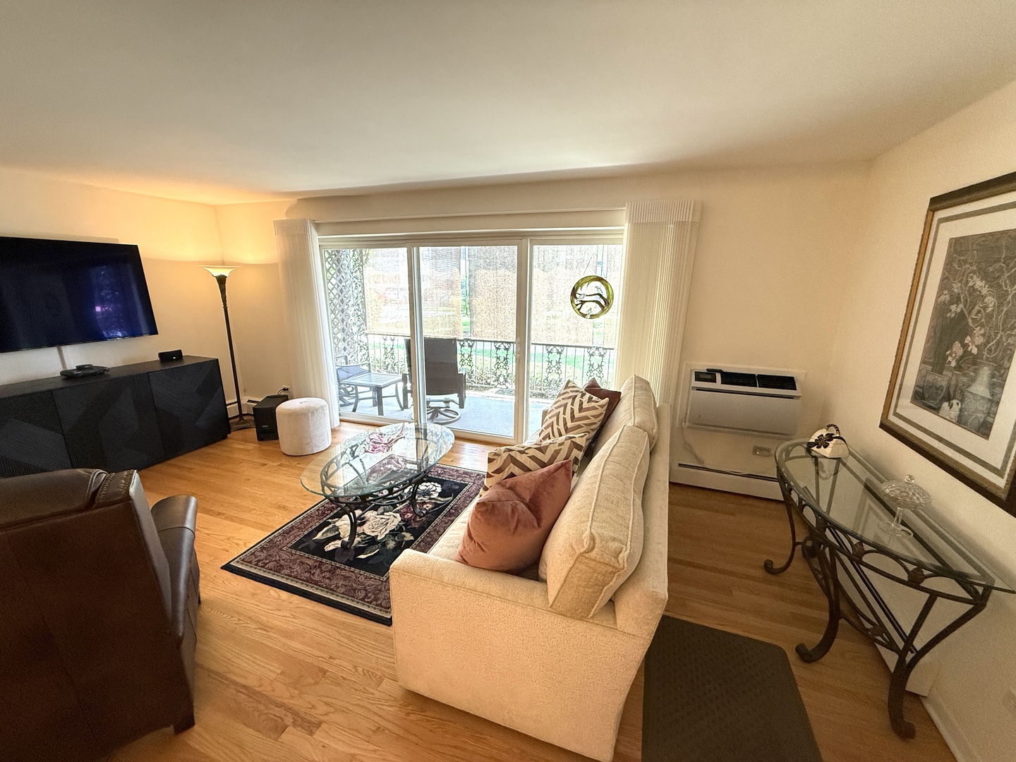 927 8th Avenue 8 Property Photo 3