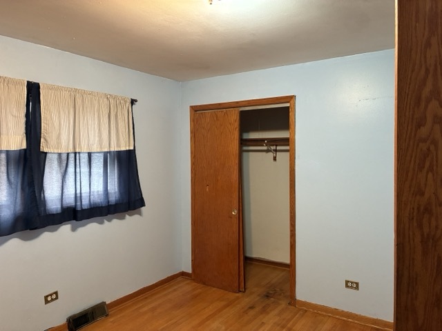 5913 W 89th Street Property Photo 9